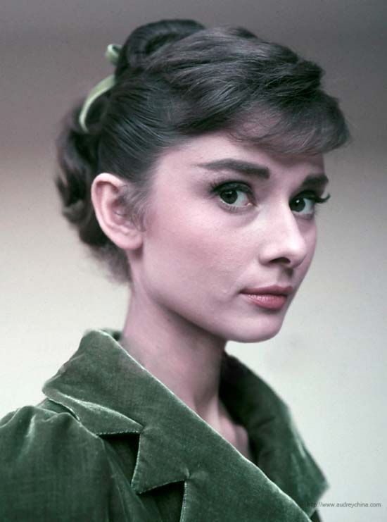 Audrey Hepburn - Chic, Style With An Elegant Fashion Flare