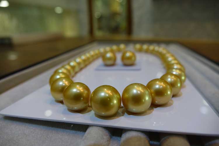 Keshi Pearls
